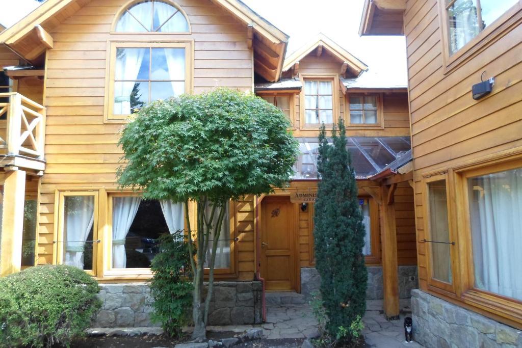 Apart Hotel Robles Del Sur San Martín de los Andes Εξωτερικό φωτογραφία