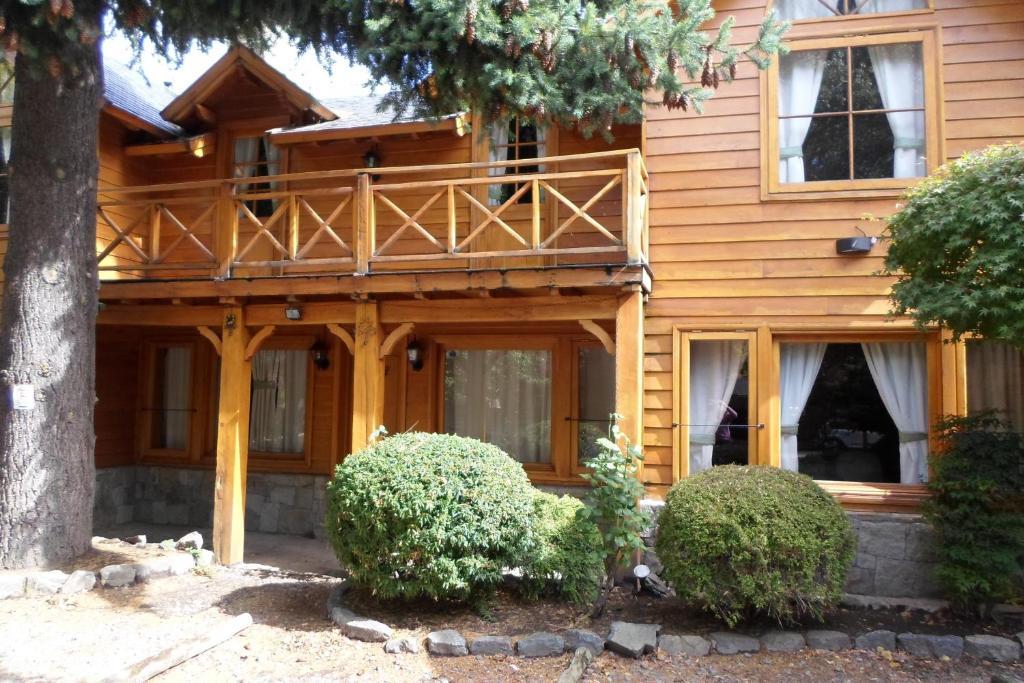 Apart Hotel Robles Del Sur San Martín de los Andes Εξωτερικό φωτογραφία